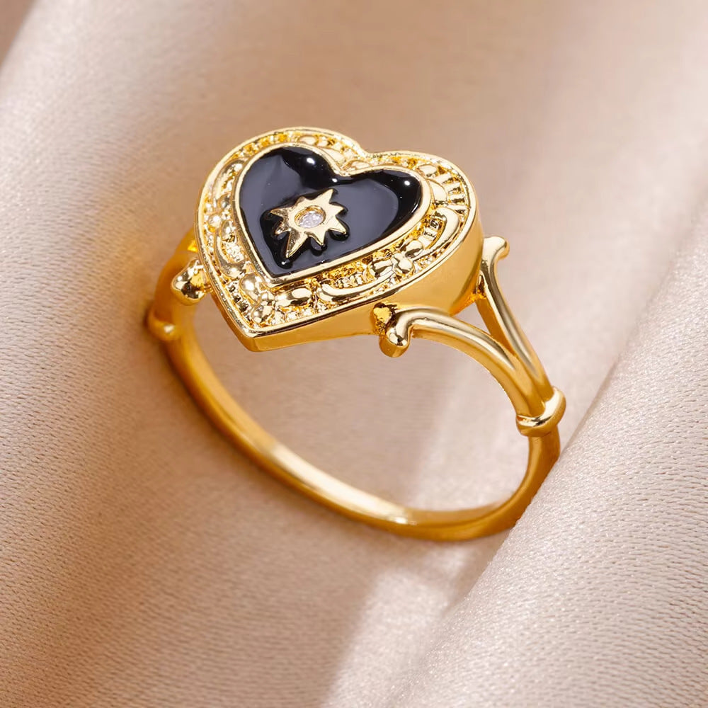 Mild Luxury Retro 18K Gold Plated Love Emerald Ring