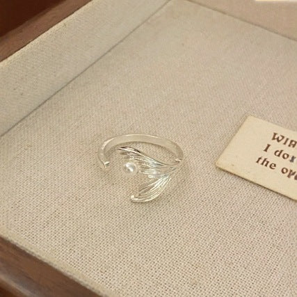 French Simplicity Fashion Temperament Pearl Fish Little Finger Ring