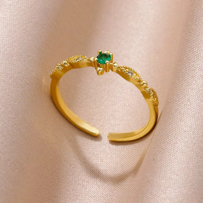 Mild Luxury Retro 18K Gold Plated Love Emerald Ring
