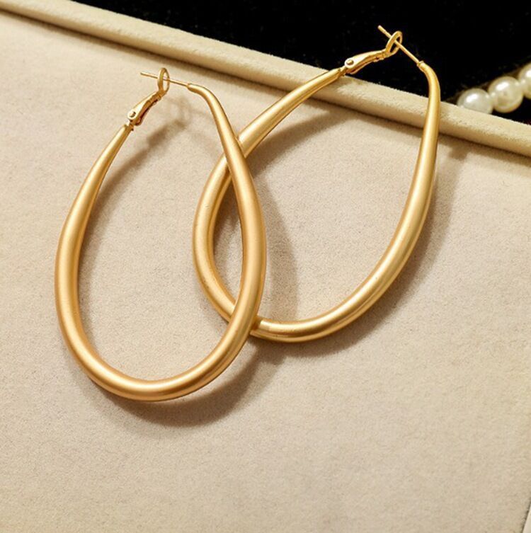 Matte French Style Internet Celebrity Women's Exaggerated Design Vintage Earrings