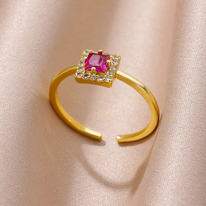 Mild Luxury Retro 18K Gold Plated Love Emerald Ring